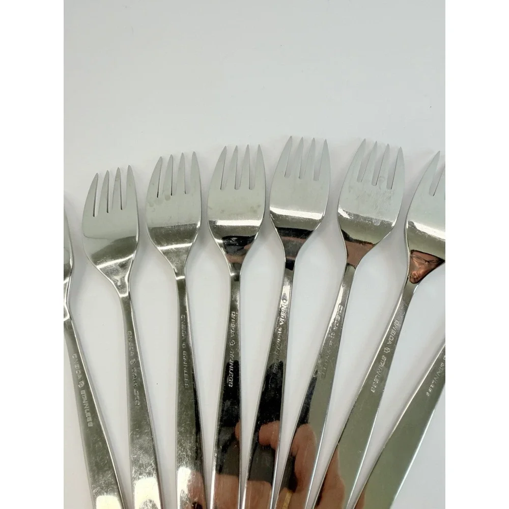 Lot of 8 Oneida Will O' Wisp Cube Stainless Salad Forks 6 3/4